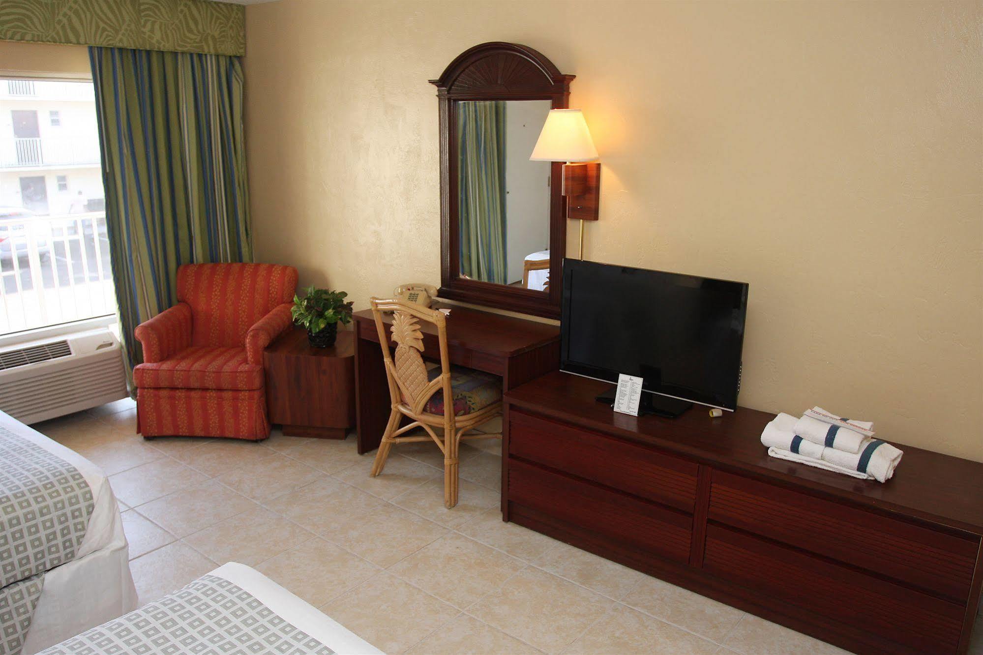Makai Beach Lodge Ormond Beach Buitenkant foto