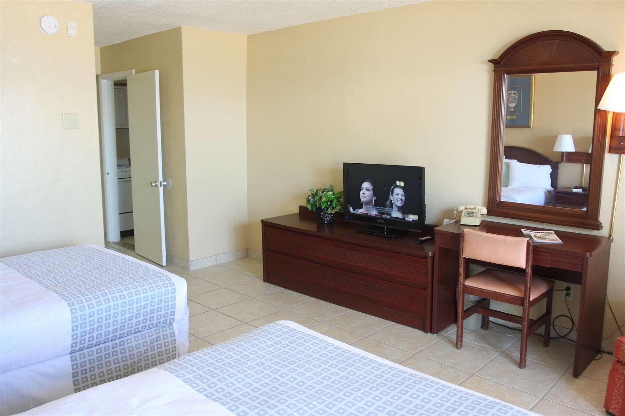Makai Beach Lodge Ormond Beach Buitenkant foto
